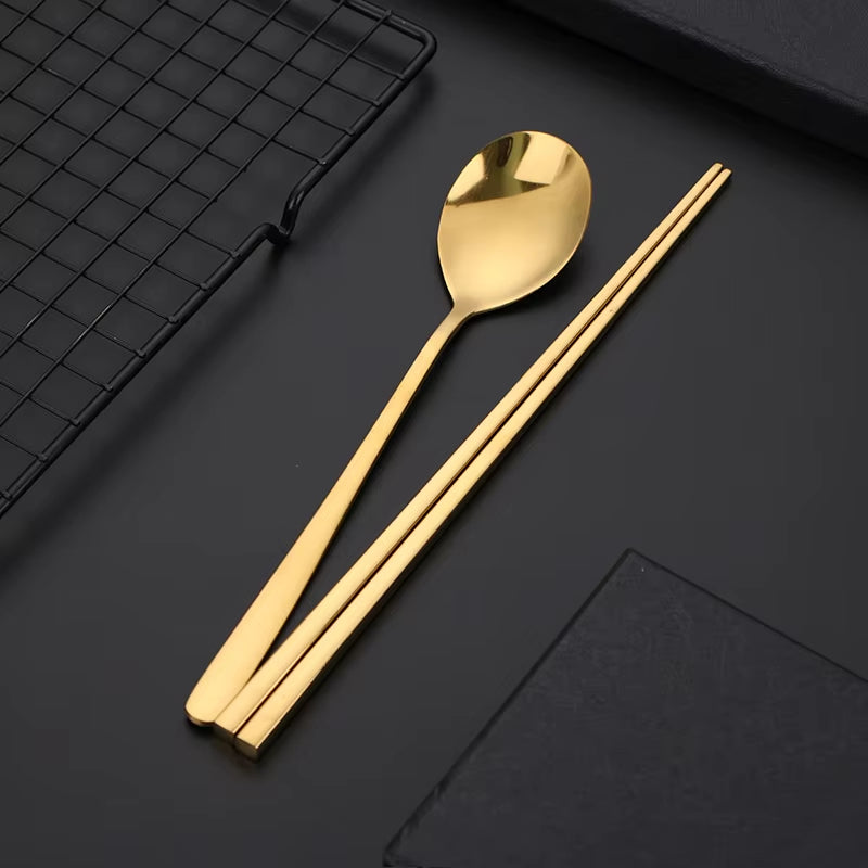 18/10 Korean Stainless Steel Food Chopsticks Spoon Set Long Handle Non-Slip Chopsticks Dessert Spoons Dinnerware Set